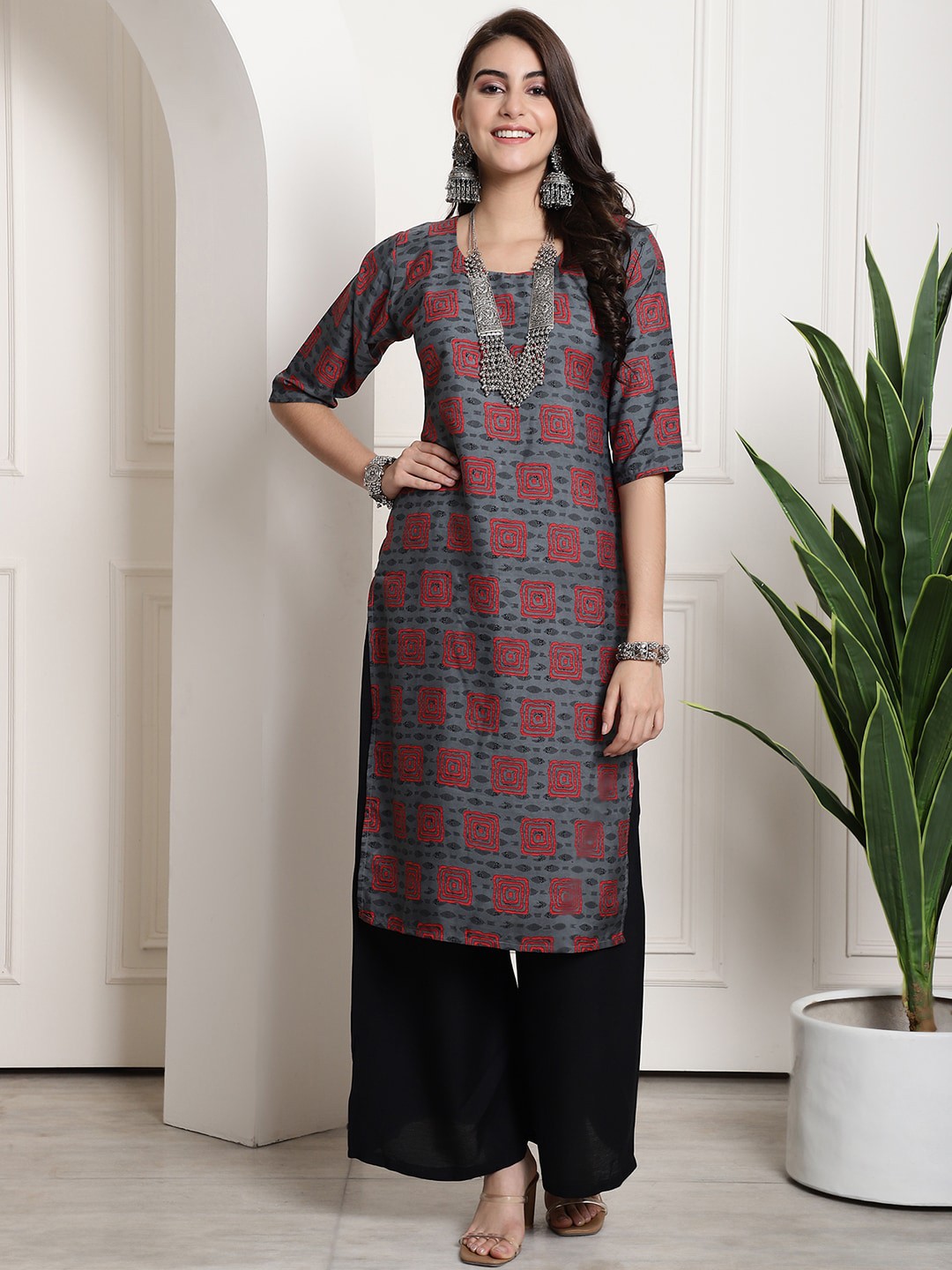 

Ethnic basket Geometric Printed Straight Kurta, Grey