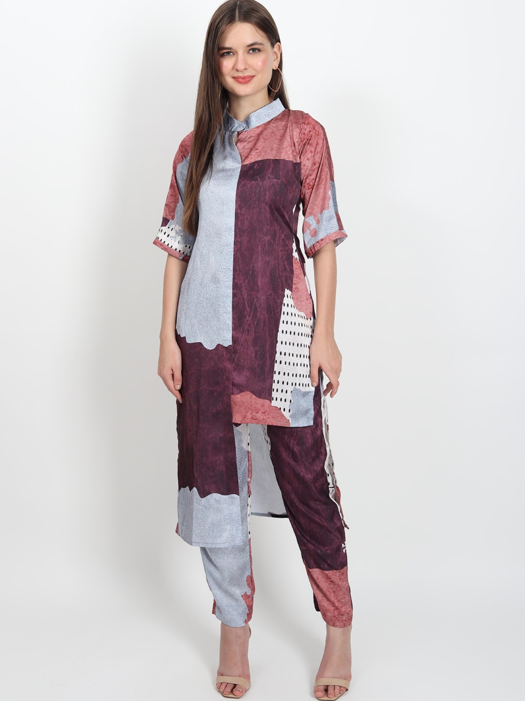 

ISAM Abstract Printed Mandarin Collar Straight Kurta, Grey