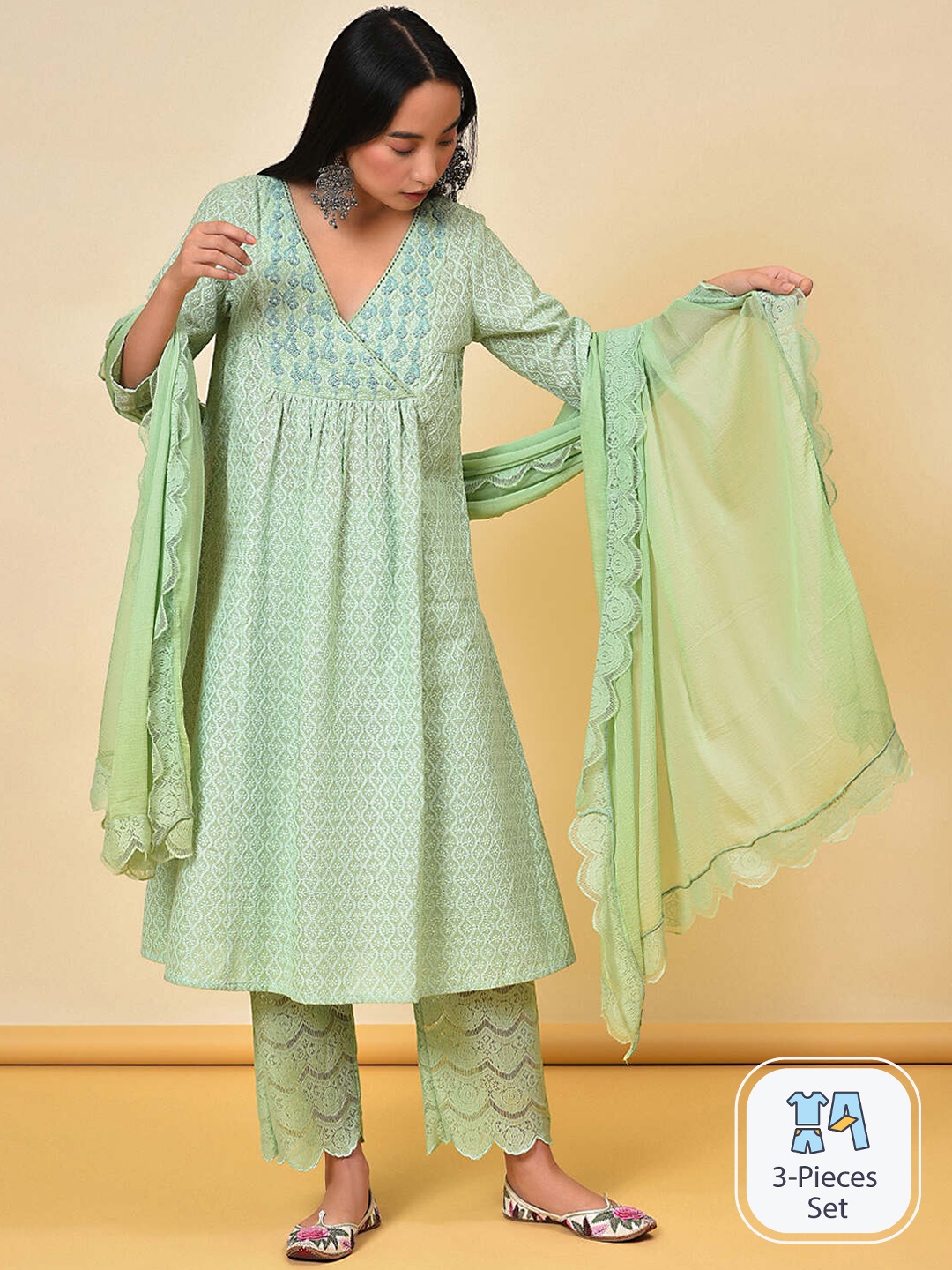

NUHH Ethnic Motifs Embroidered Thread Work Pure Cotton Kurta With Trousers & Dupatta, Green