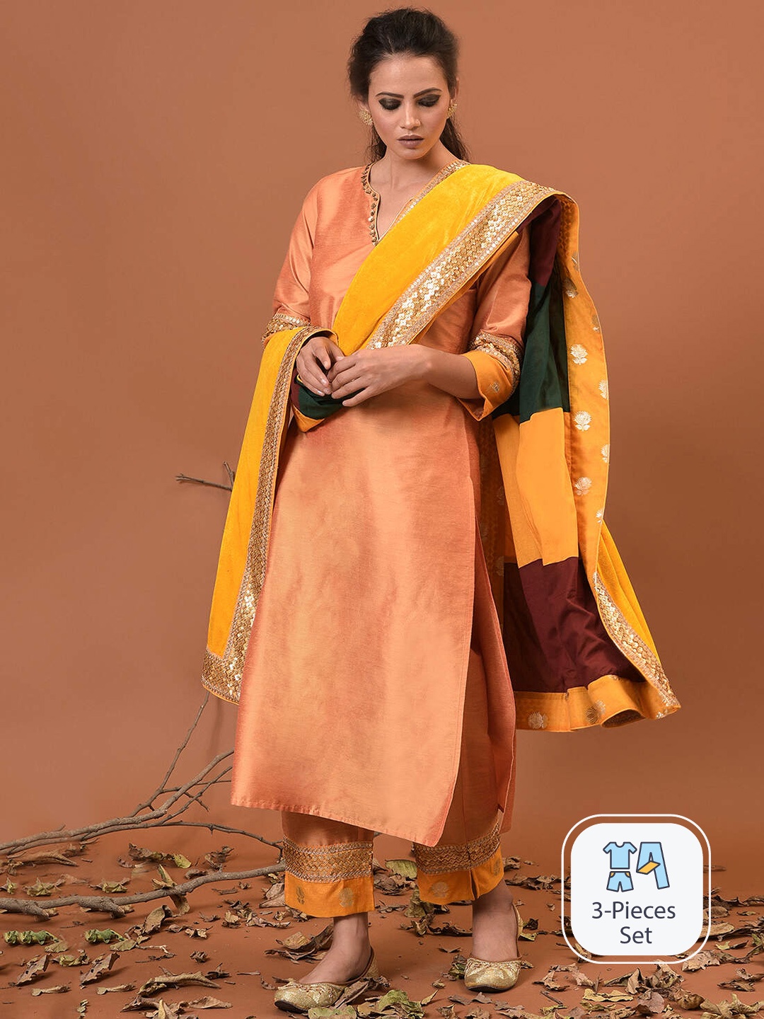 

NUHH Notched Neck Sequinned Kurta With Trousers, Orange