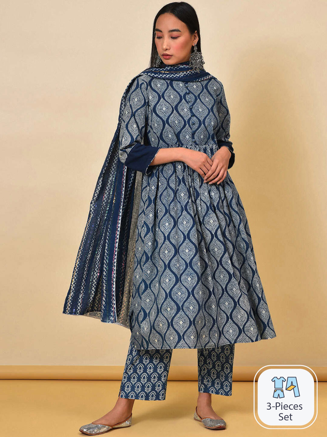 

NUHH Ethnic Motifs Printed Pure Cotton Kurta & Trousers With Dupatta, Blue