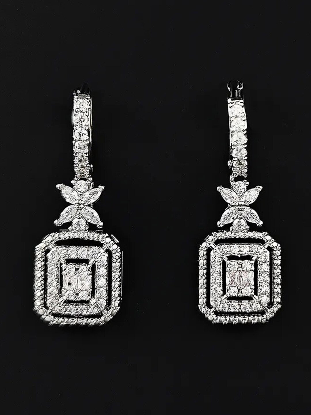 

Designs & You Silver Plated Hoop Earrings