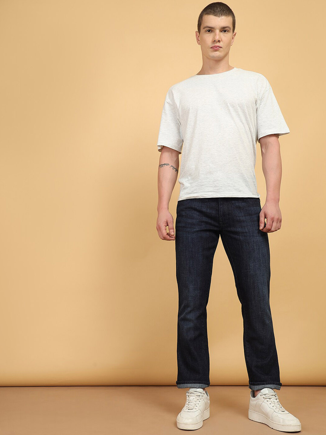 

Wrangler Men Millard Clean Look Light Fade Stretchable Jeans, Blue