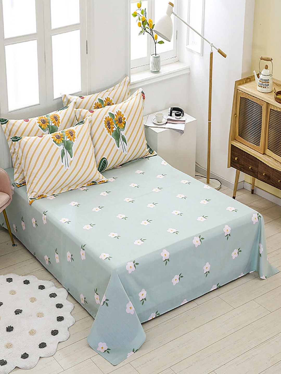 

JC HOME Sea Green Pink Floral Pure Cotton 220 TC King Bedsheet 2 Pillow Covers