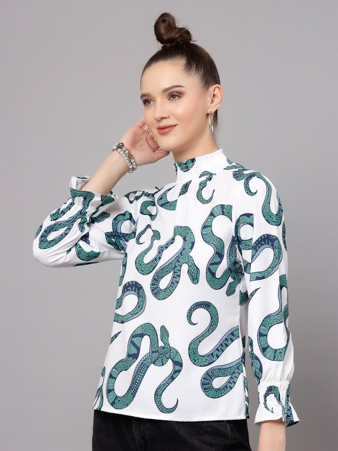 

J Style Graphic Printed High Neck Top, Green