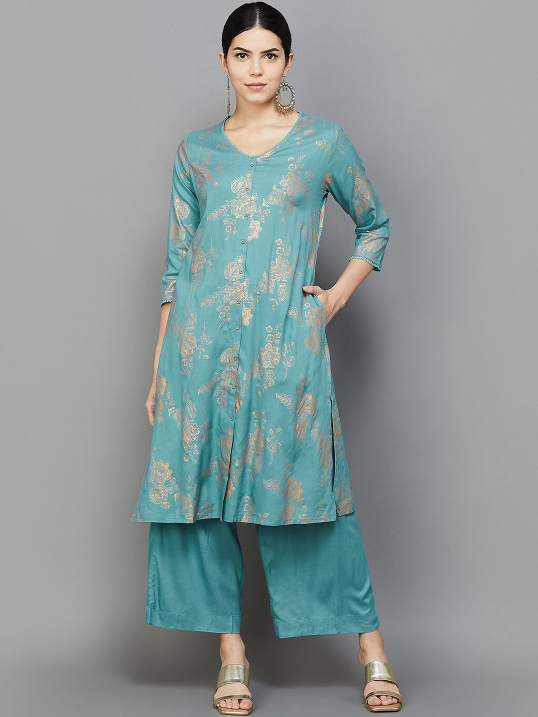 

Melange by Lifestyle Floral Printed Regular Kurta With Palazzos, Blue