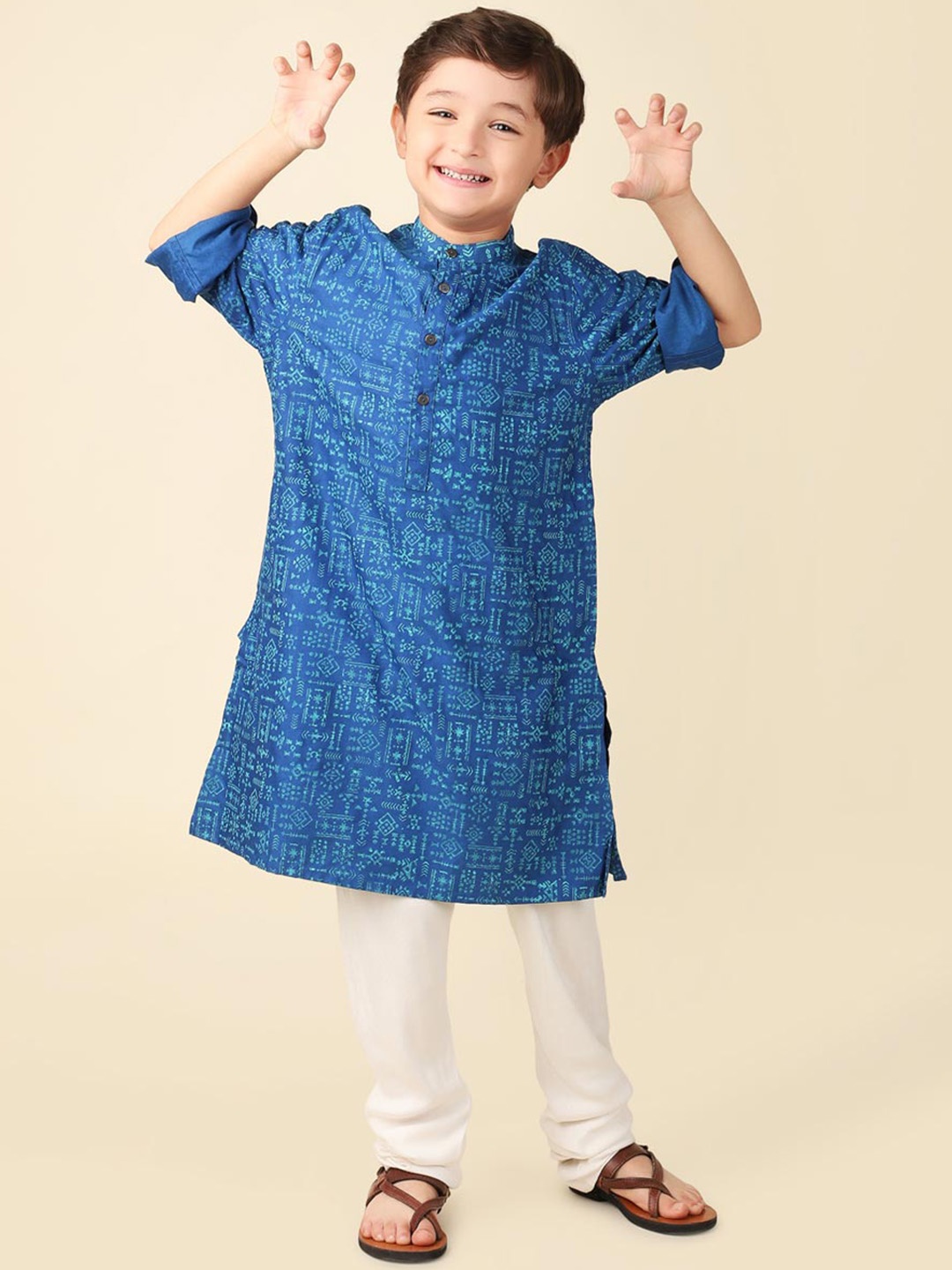 

Fabindia Boys Geometric Printed Kurta, Blue