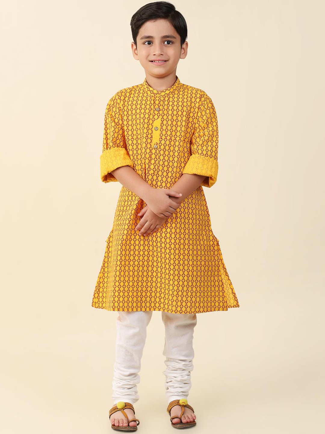

Fabindia Boys Geometric Printed Mandarin Collar Straight Kurta, Yellow