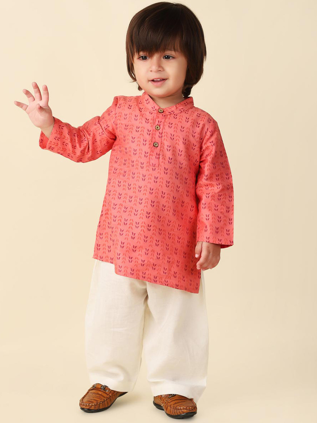 

Fabindia Infants Boys Ethnic Motifs Printed Mandarin Collar Straight Kurta, Coral