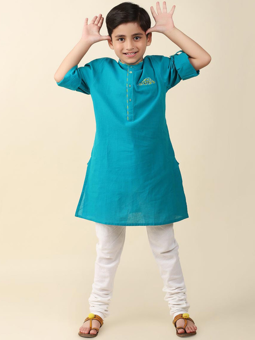 

Fabindia Boys Mandarin Collar Straight Kurta, Blue