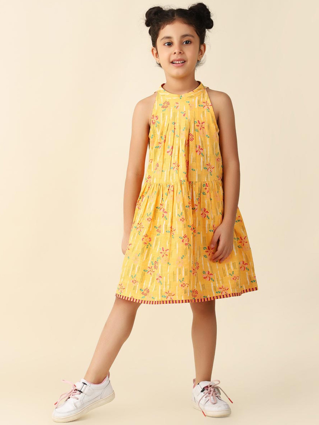 

Fabindia Girls Floral Printed Tie Up Neck Cotton A-Line Dress, Yellow