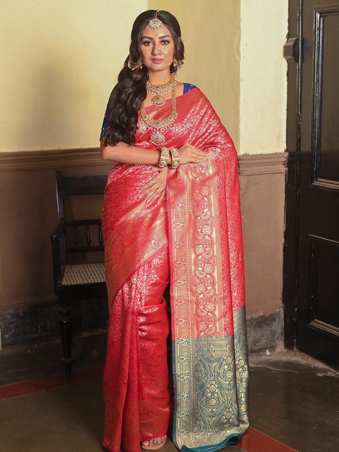 

Anouk Woven Design Zari Art Silk Saree, Red