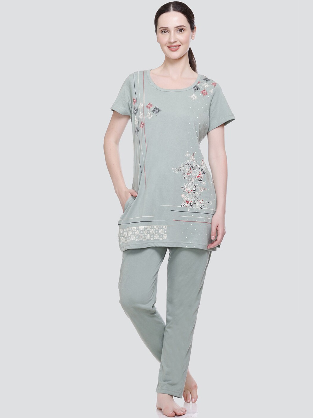 

ELPIDA Abstract Printed Pure Cotton T-Shirt With Pyjamas, Green