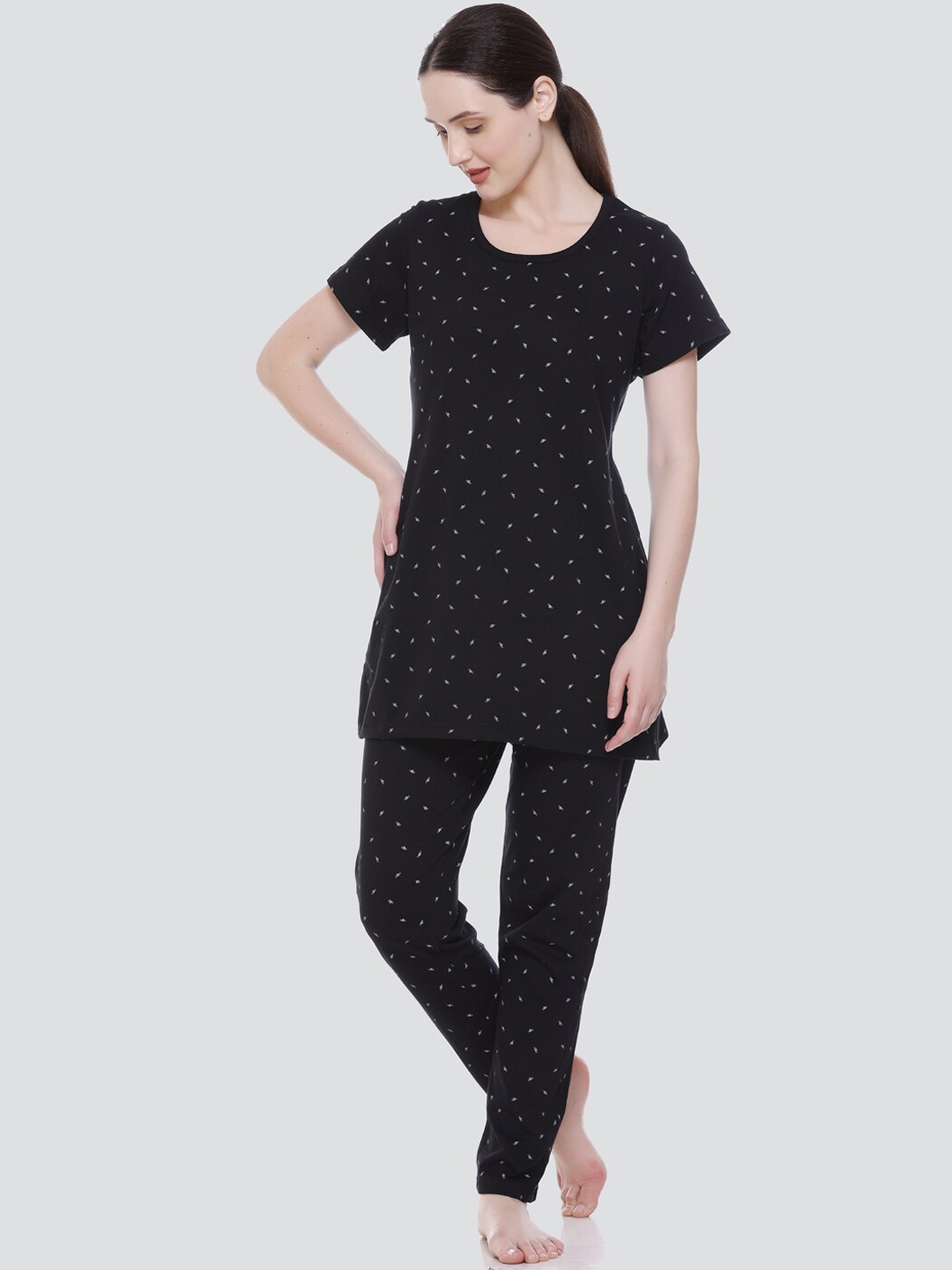 

ELPIDA Conversational Printed Pure Cotton T-Shirt With Pyjamas, Black