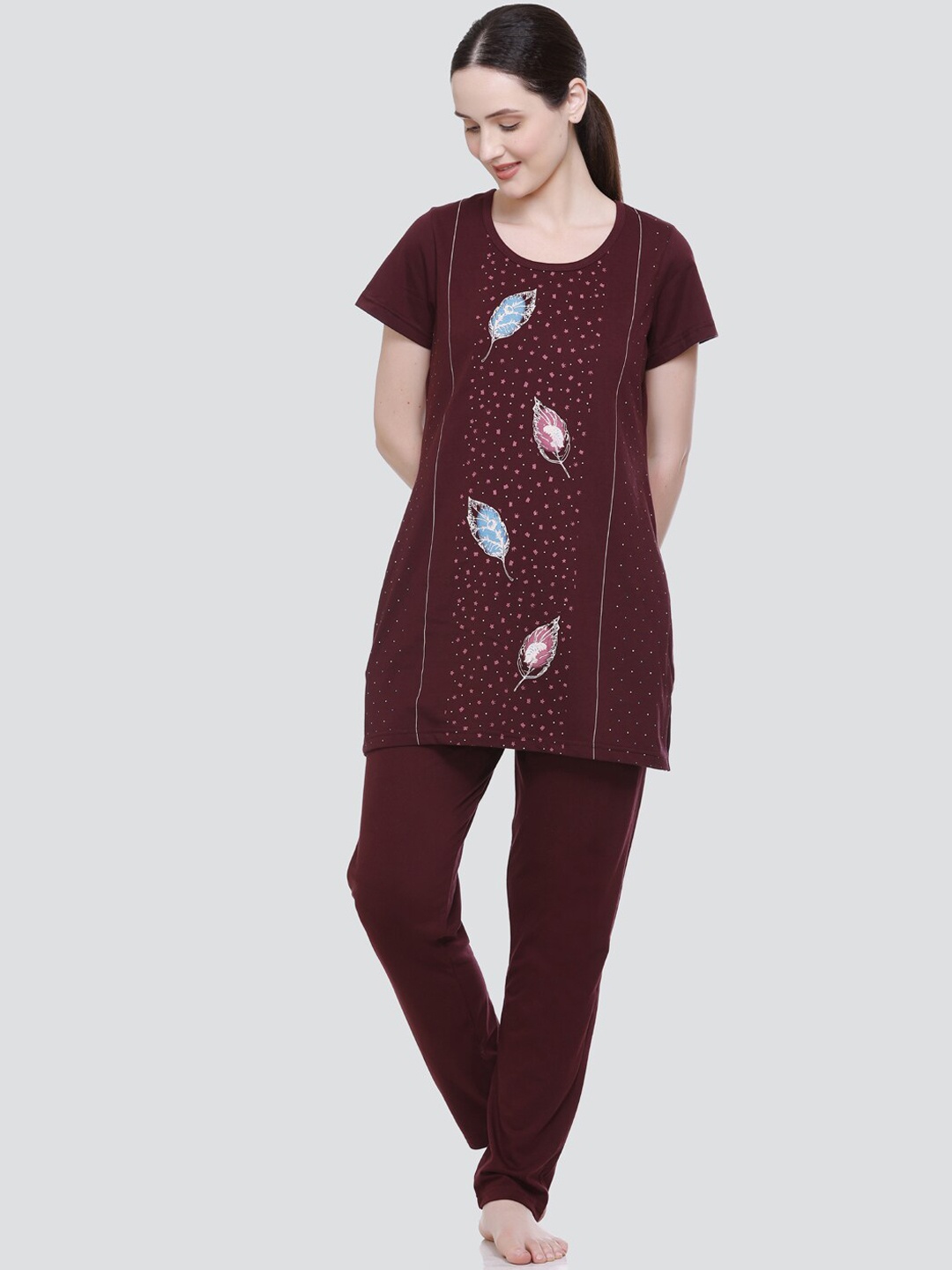 

ELPIDA Conversational Printed Pure Cotton T-Shirt With Pyjamas, Maroon