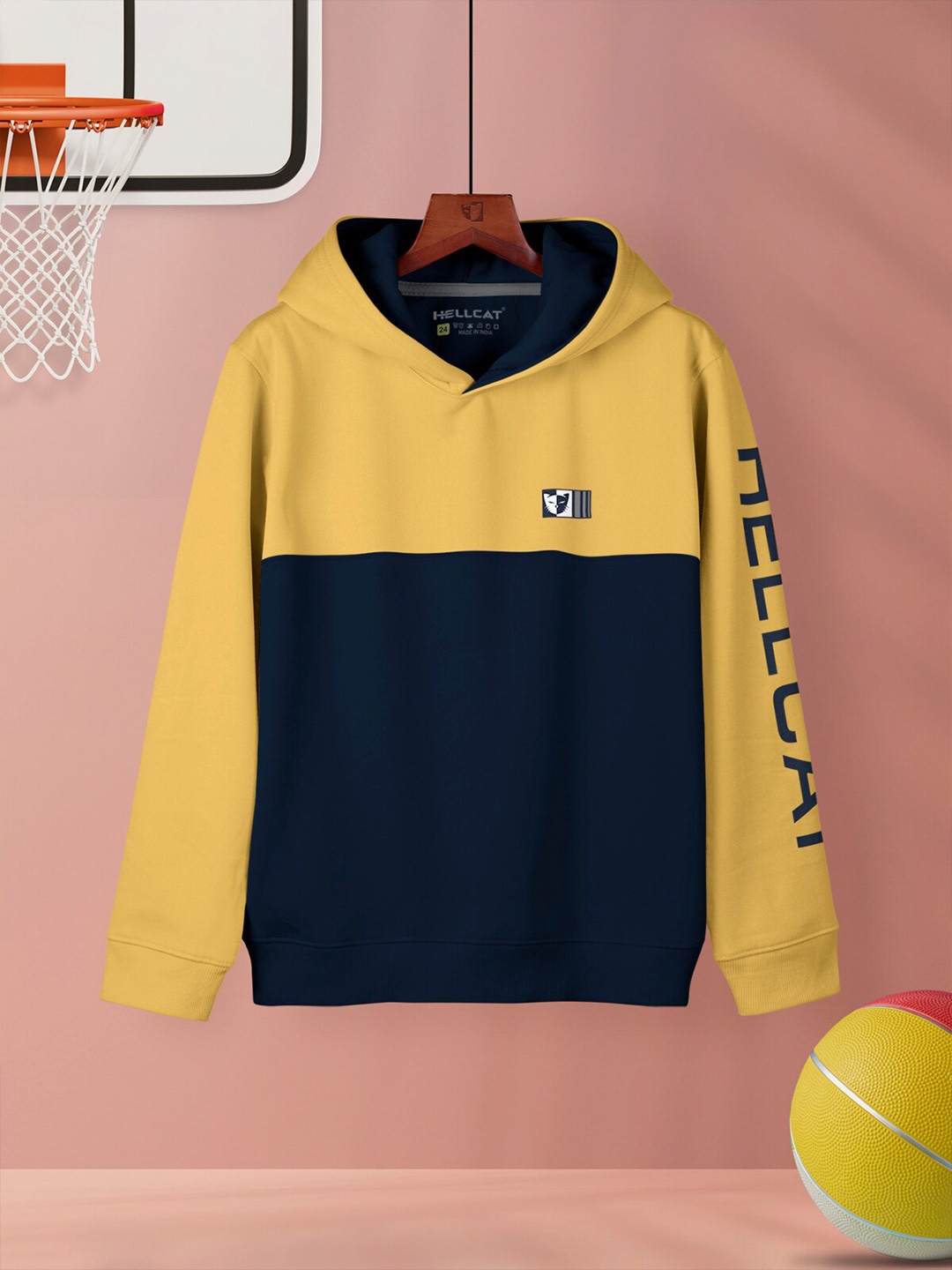

HELLCAT Girls Colourblocked Hooded Sweatshirt, Yellow