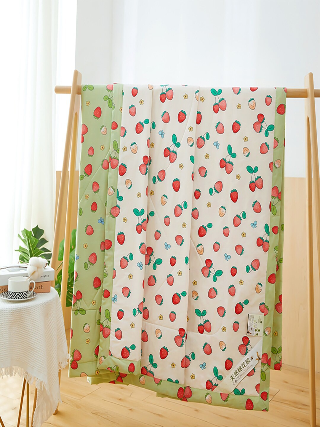 

JC HOME White & Red Floral Pure Cotton AC Room 350 GSM Double Bed Quilt