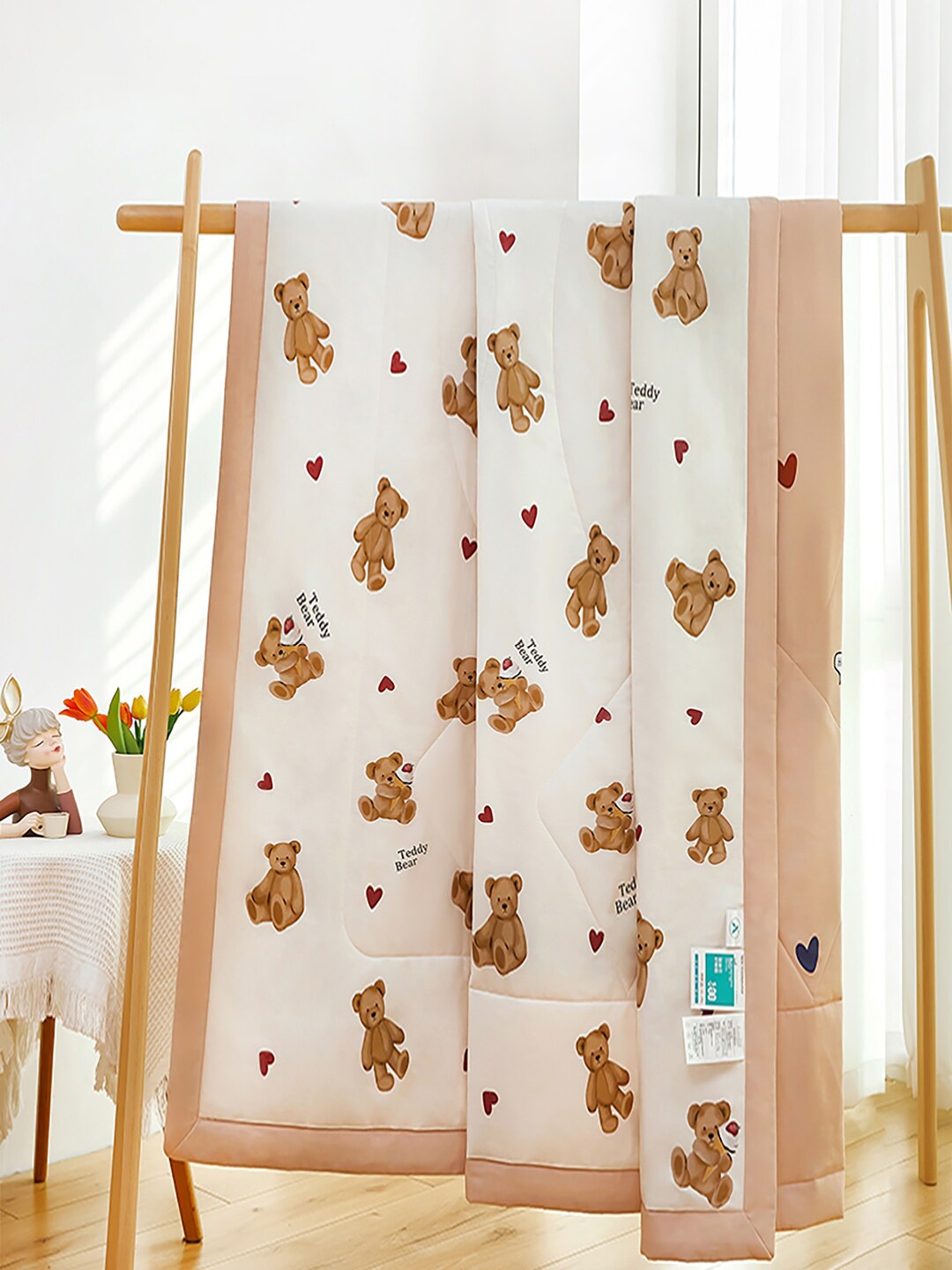 

JC HOME White & Brown Cartoon Characters Cotton AC Room 350 GSM Single Bed Quilt