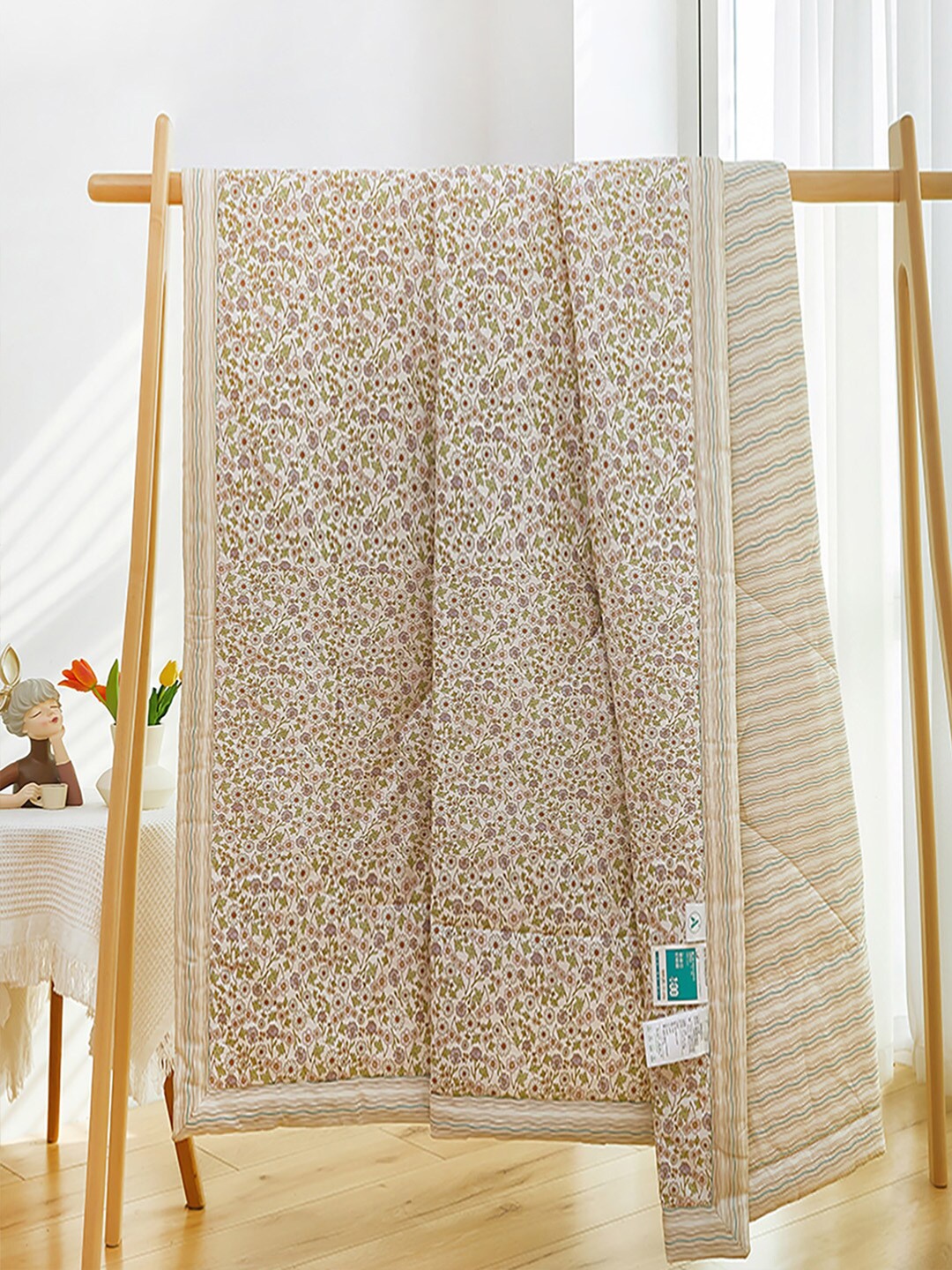 

JC Collection White & Green Floral AC Room 350 GSM Cotton Double Bed Quilt