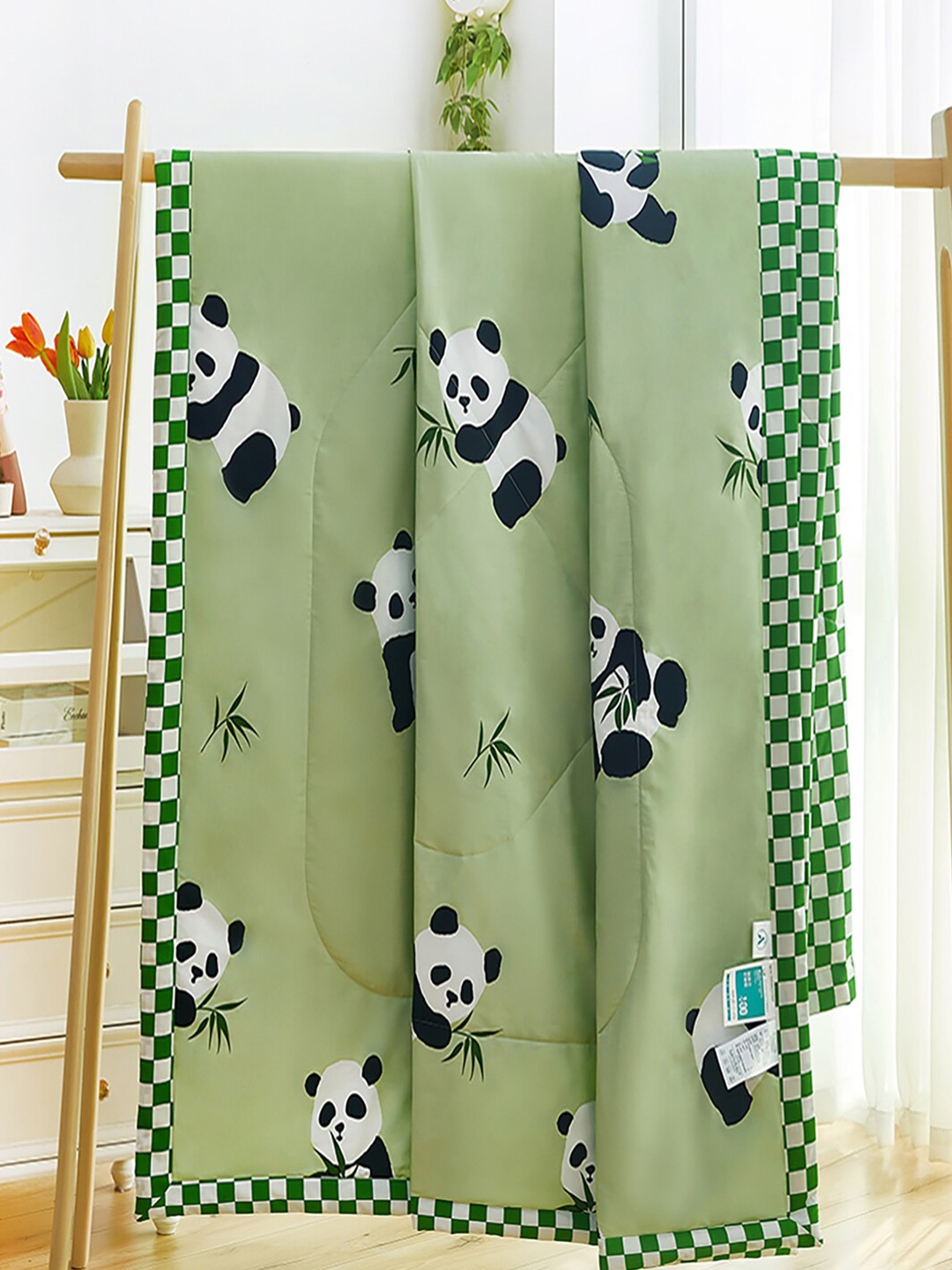 

JC HOME Green White Panda Printed Pure Cotton AC Room 350 GSM Double Bed Quilt