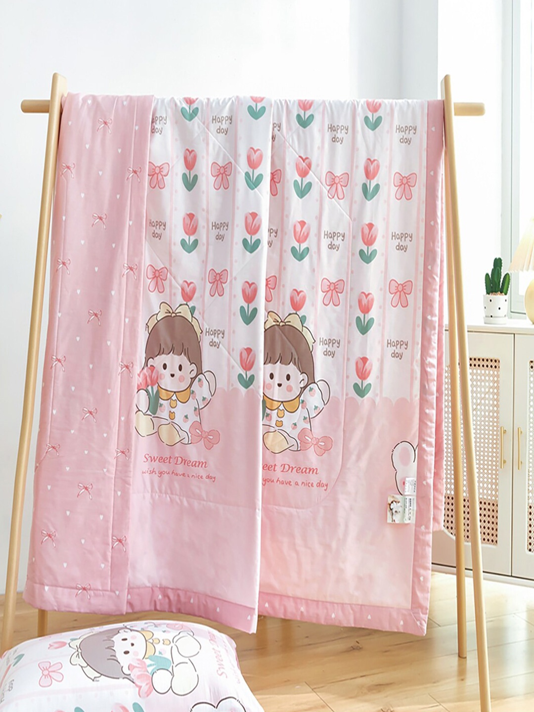 

JC HOME Pink & White Printed Pure Cotton AC Room 350 GSM Single Bed Quilt