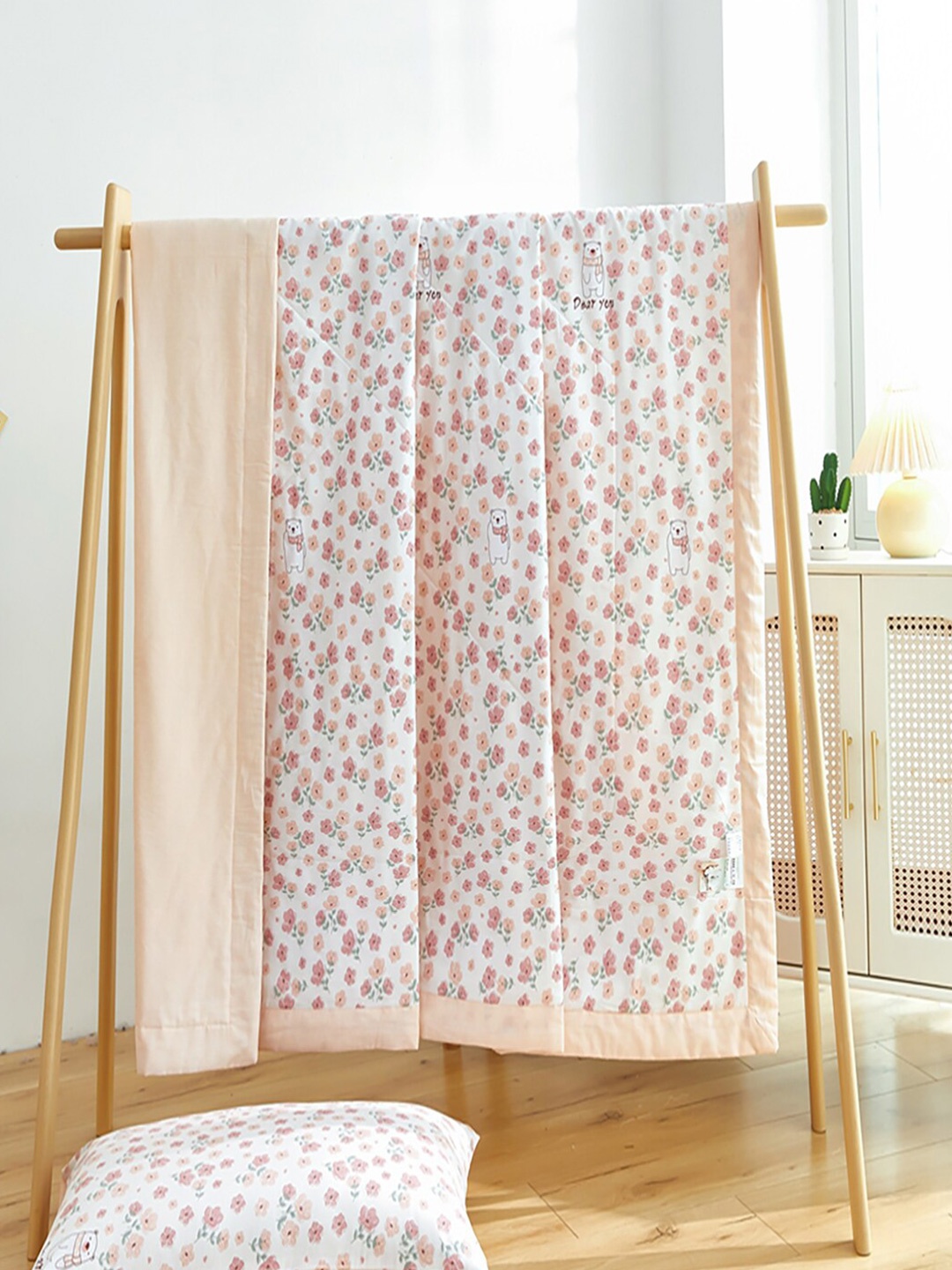 

JC HOME Pink White Floral Pure Cotton AC Room 350 GSM Single Bed Quilt