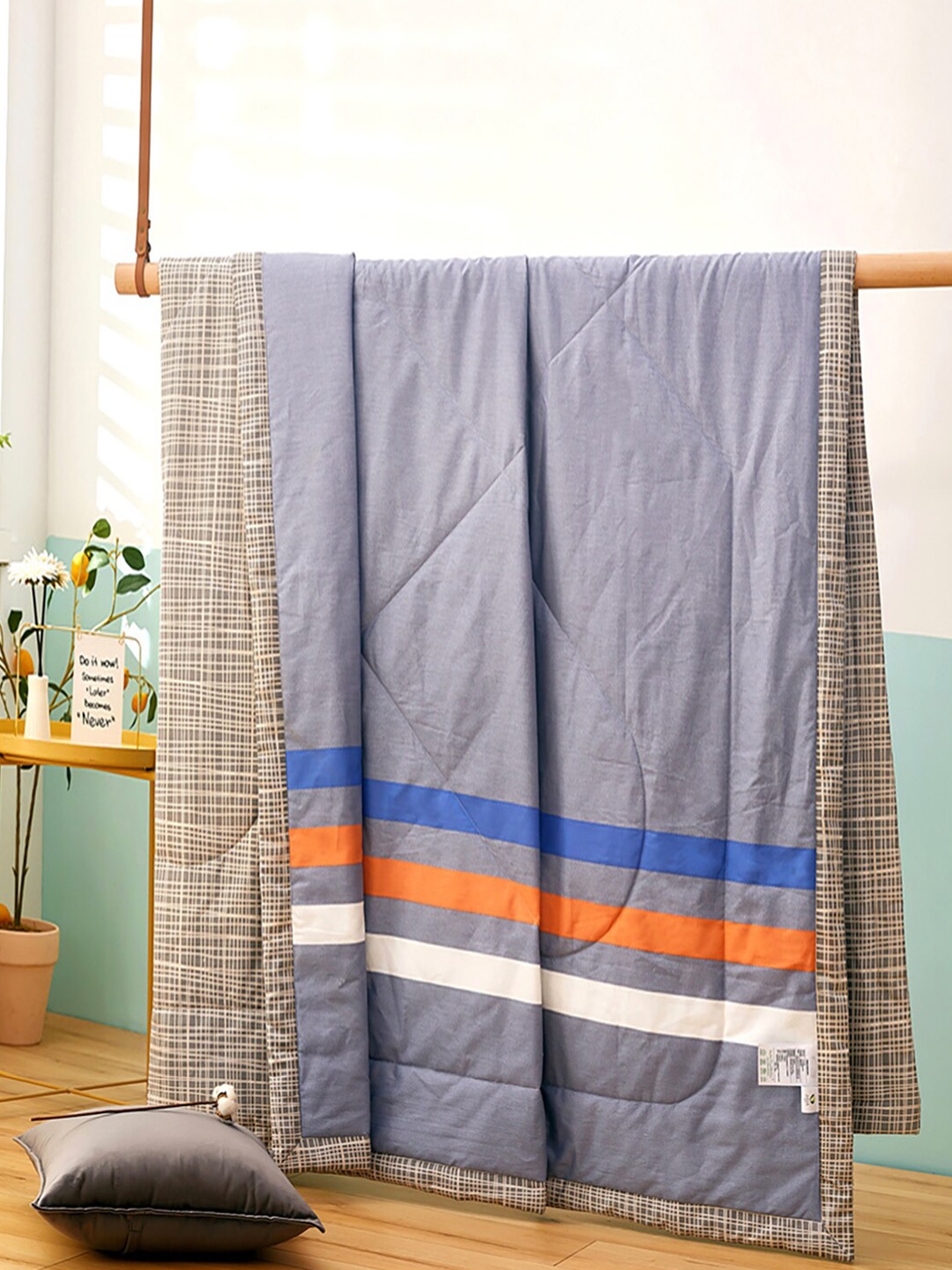 

JC HOME Grey & White Checked Pure Cotton AC Room 350 GSM Double Bed Quilt