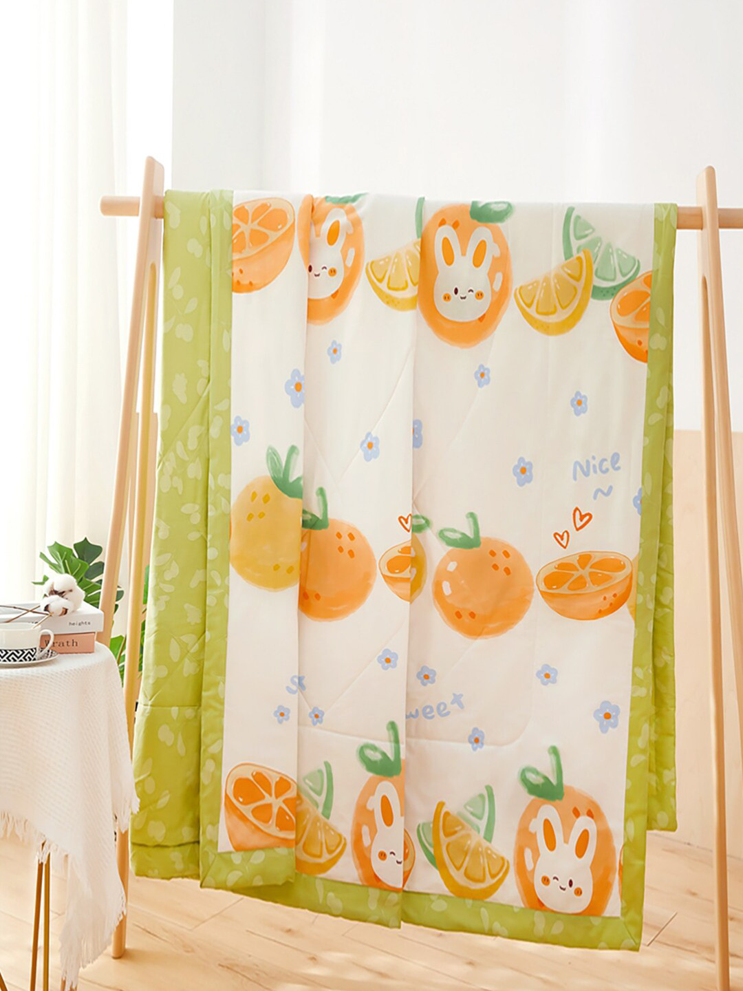 

JC HOME Cream-Coloured & Green Printed Pure Cotton AC Room 350 GSM Single Bed Quilt