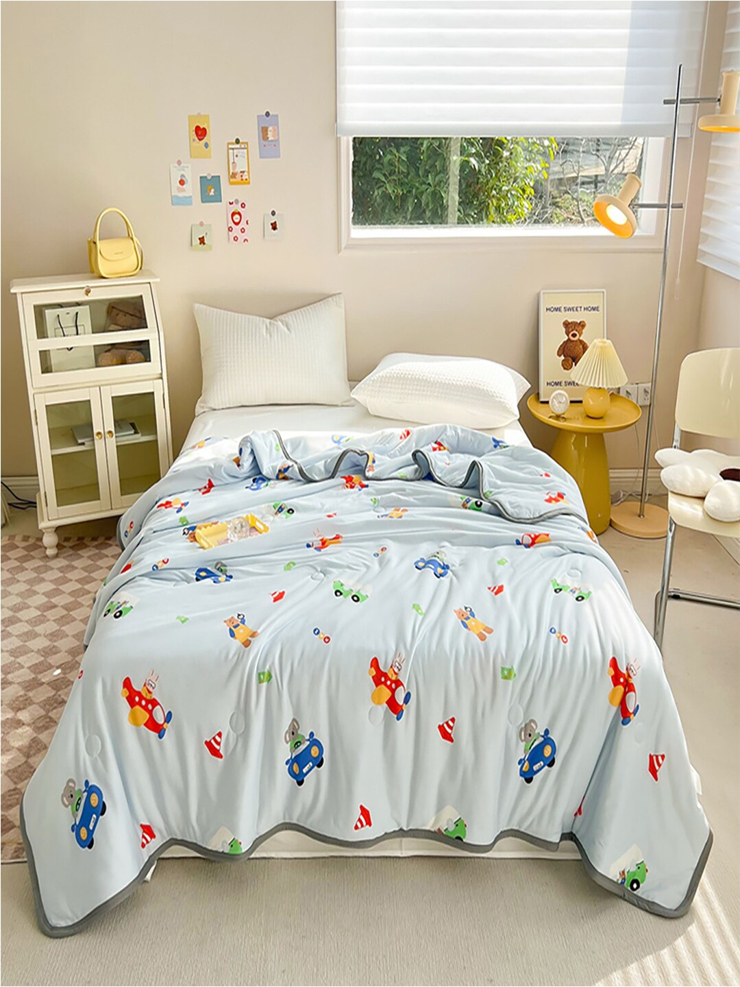 

JC HOME Blue Red Cartoon Characters AC Room 400 GSM Pure Cotton Single Bed Quilt