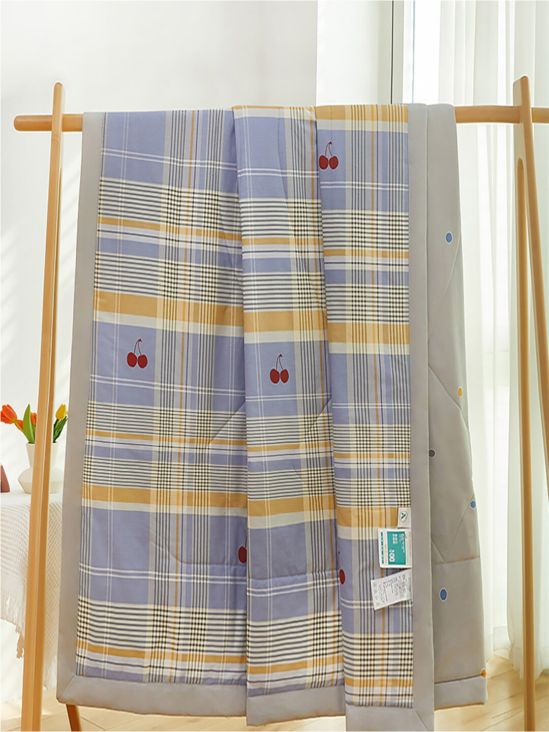

JC HOME Blue & White Checked AC Room 350 GSM Pure Cotton Double Bed Quilt