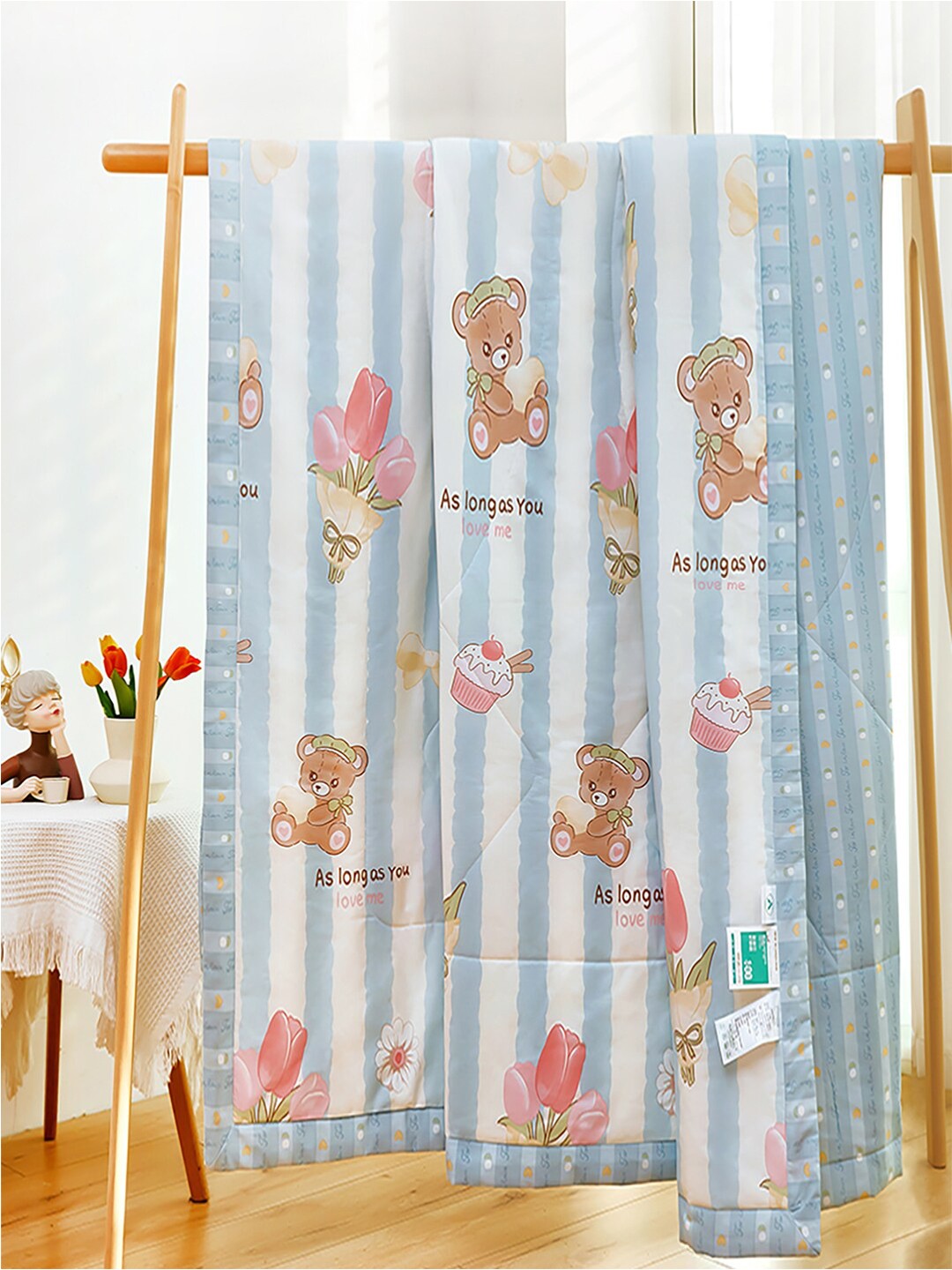 

JC HOME Blue & White Conversational Pure Cotton AC Room 350 GSM Single Bed Quilt