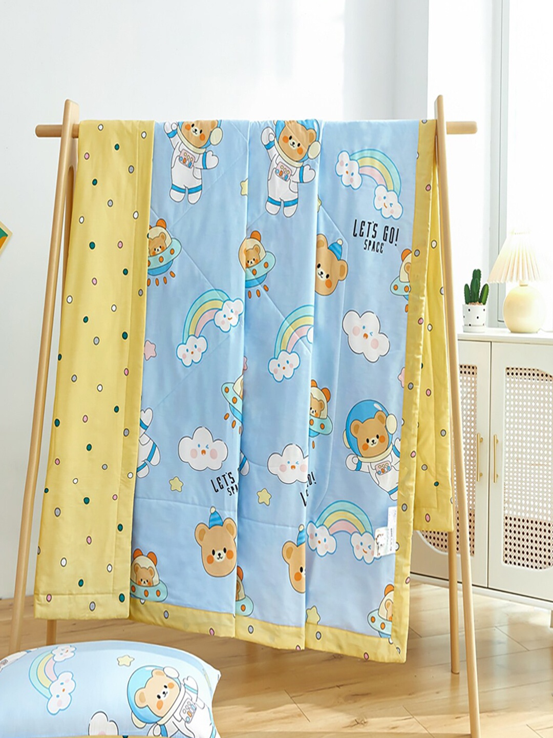

JC HOME Blue & Yellow Conversational Pure Cotton AC Room 350 GSM Double Bed Quilt