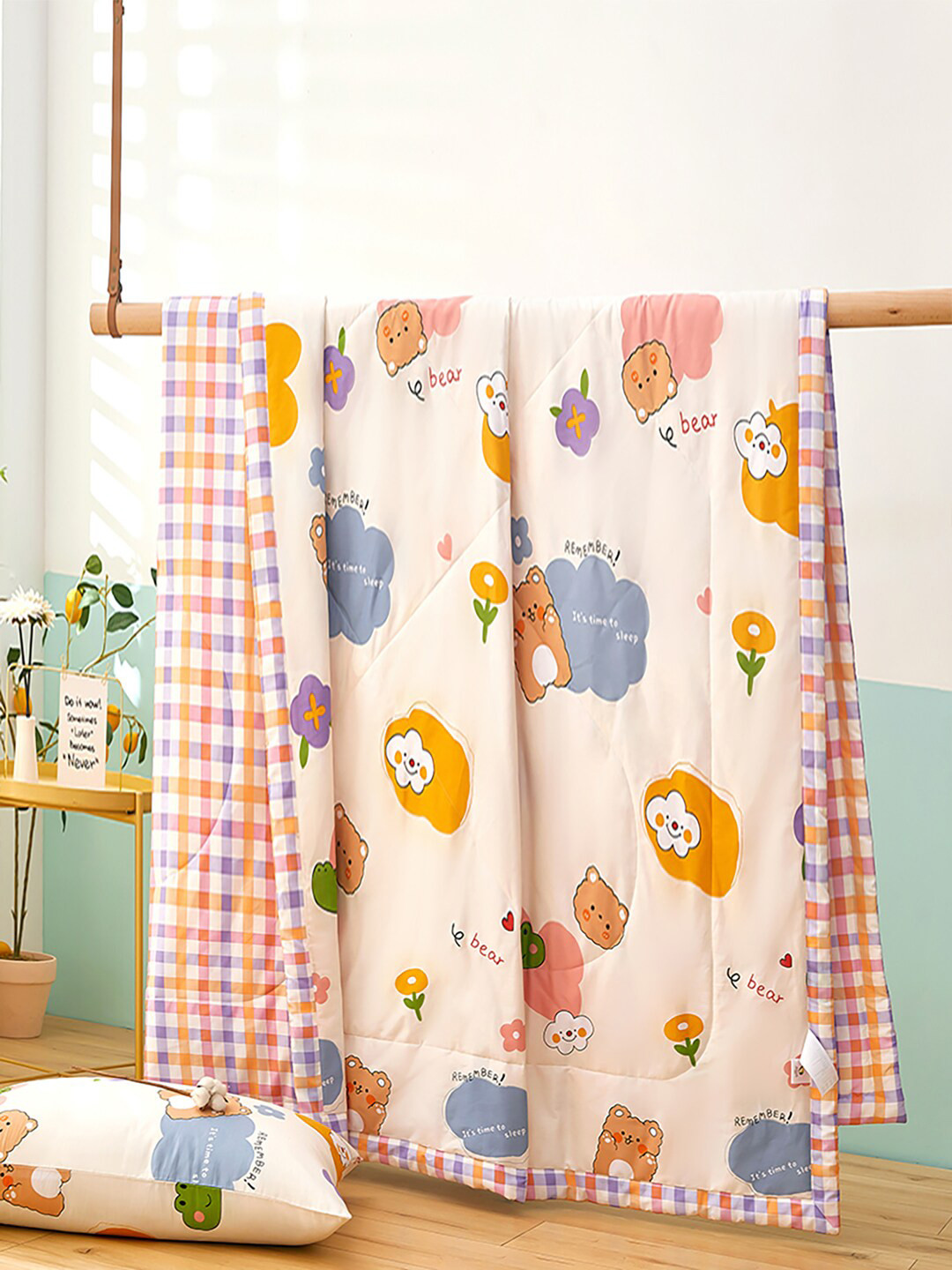 

JC HOME White & Blue Printed Pure Cotton AC Room 350 GSM Single Bed Quilt