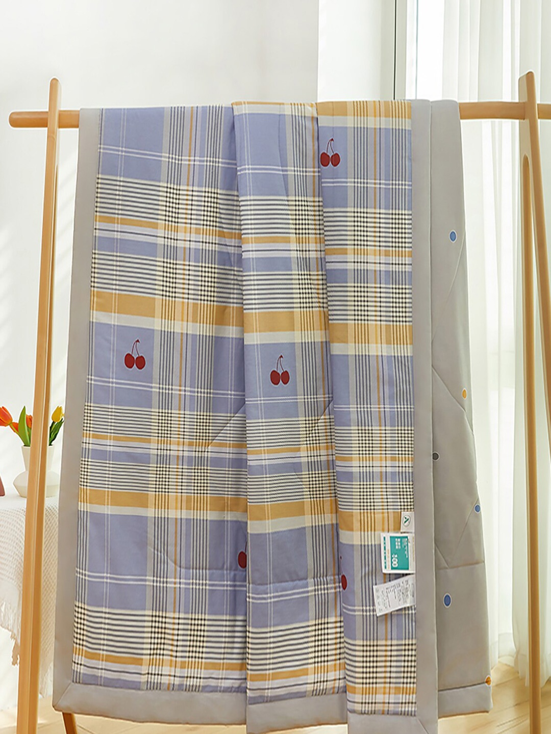 

JC HOME Blue & White Checked Pure Cotton AC Room 350 GSM Double Bed Quilt
