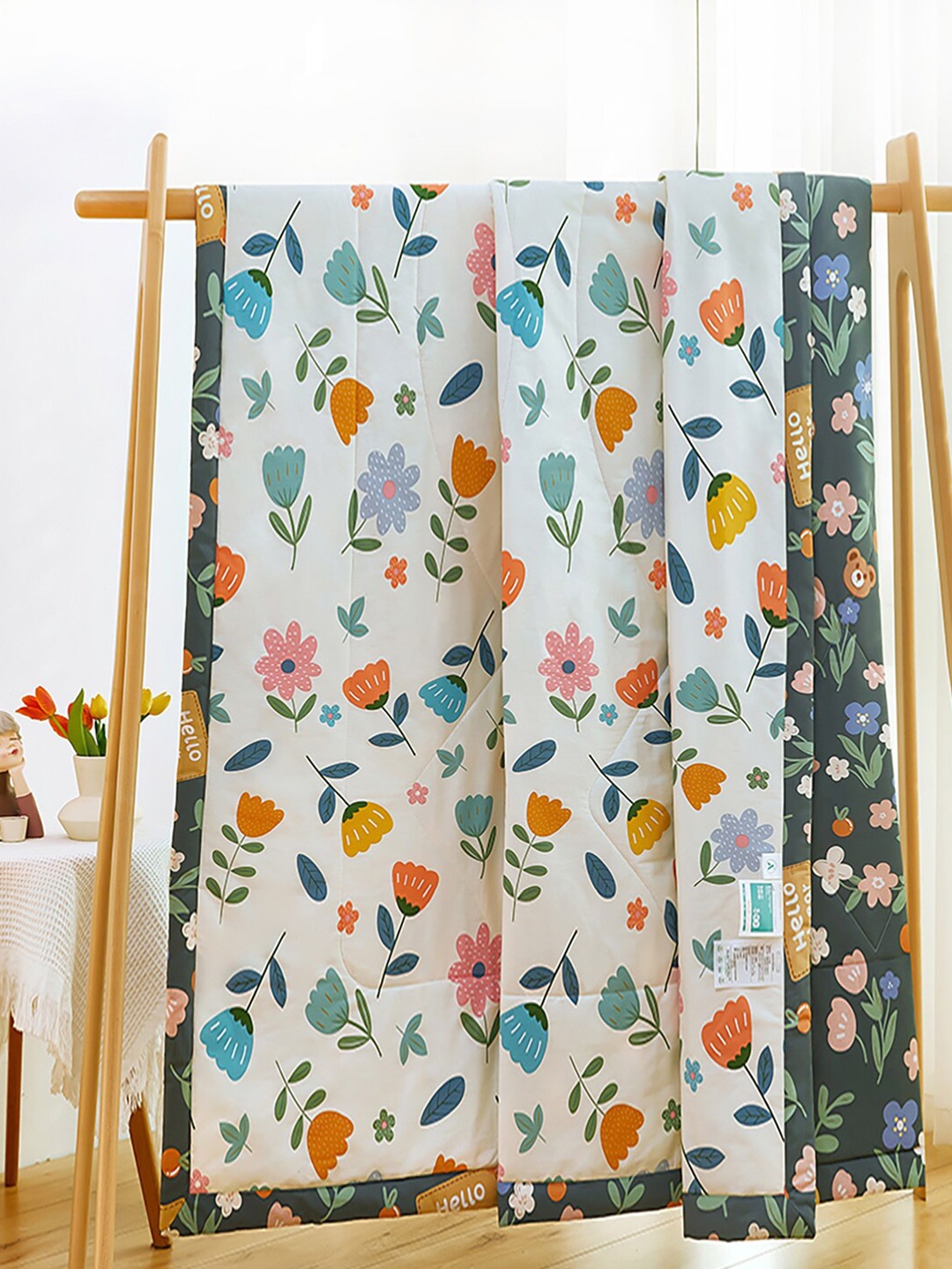 

JC HOME White & Blue Floral AC Room 350 GSM Pure Cotton Double Bed Quilt