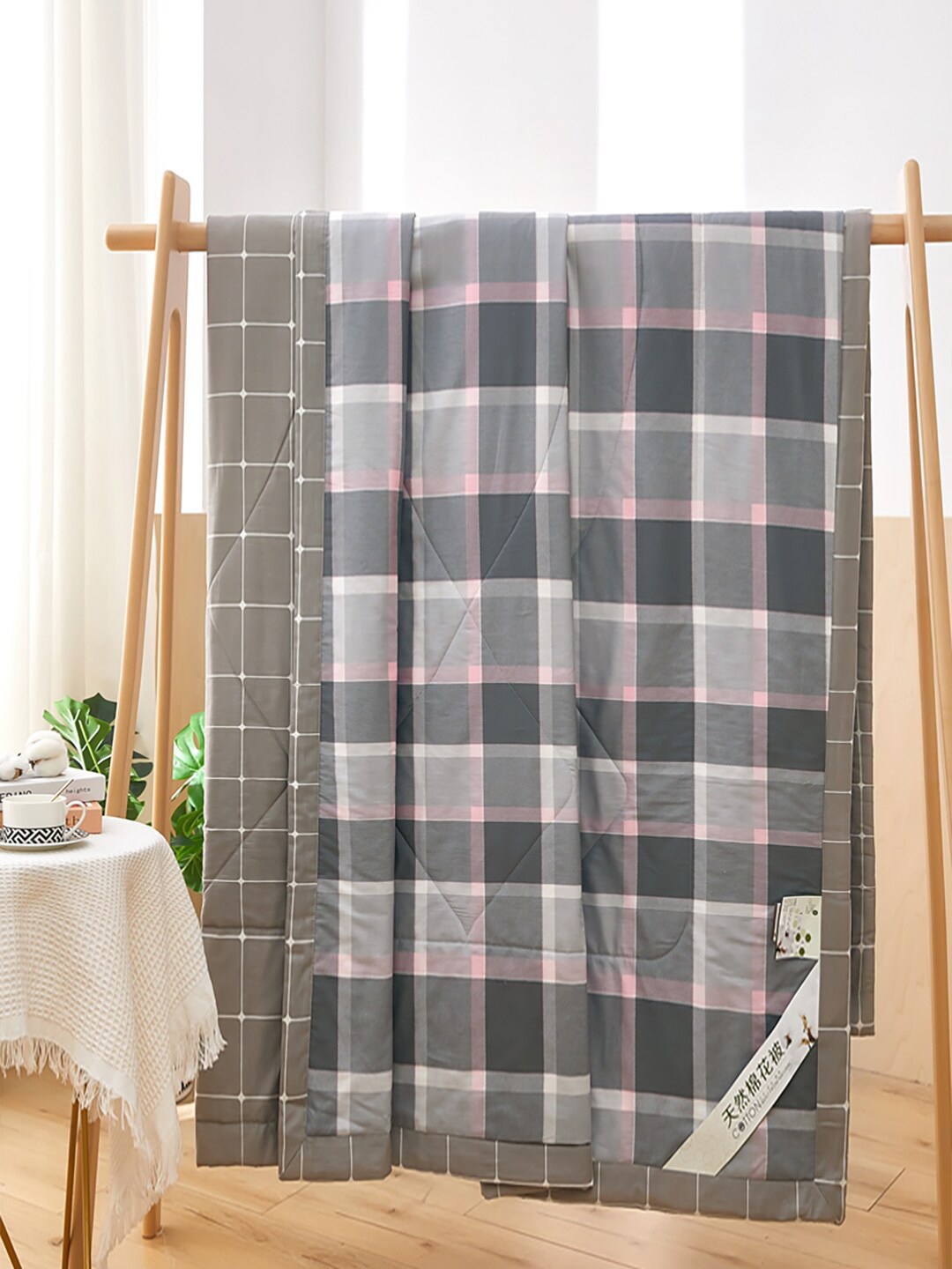 

JC HOME Grey & Brown Checked Pure Cotton AC Room 350 GSM Double Bed Quilt