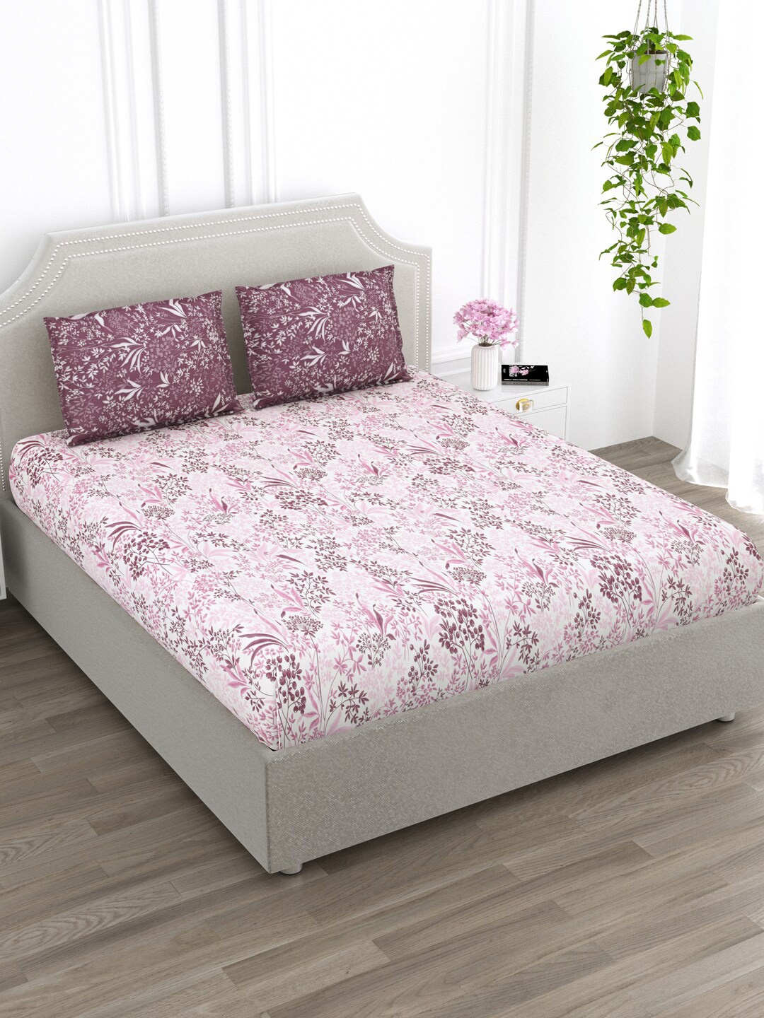 

EverHOME Sage Purple & White Floral Cotton 210 TC King Bedsheet With 2 Pillow Covers