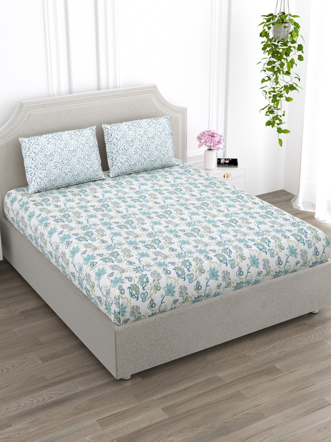 

EverHOME Sage Blue & White Floral Printed Cotton 210 TC King Bedsheet With 2 Pillow Covers
