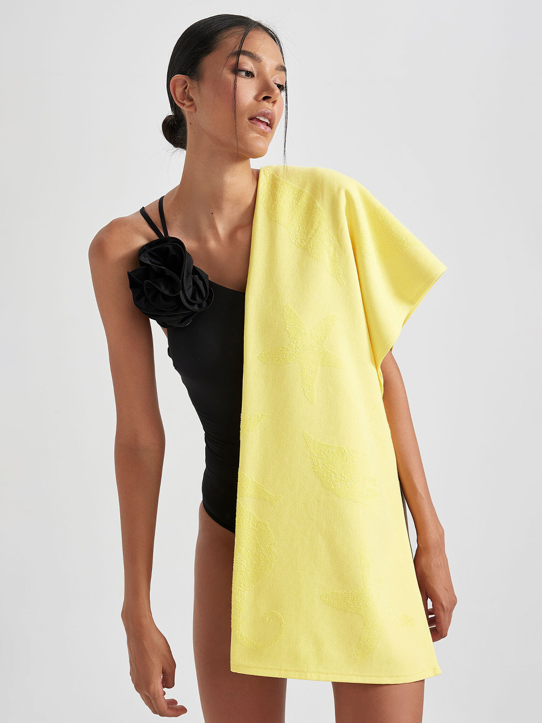 

DeFacto Self Design Scarf, Yellow