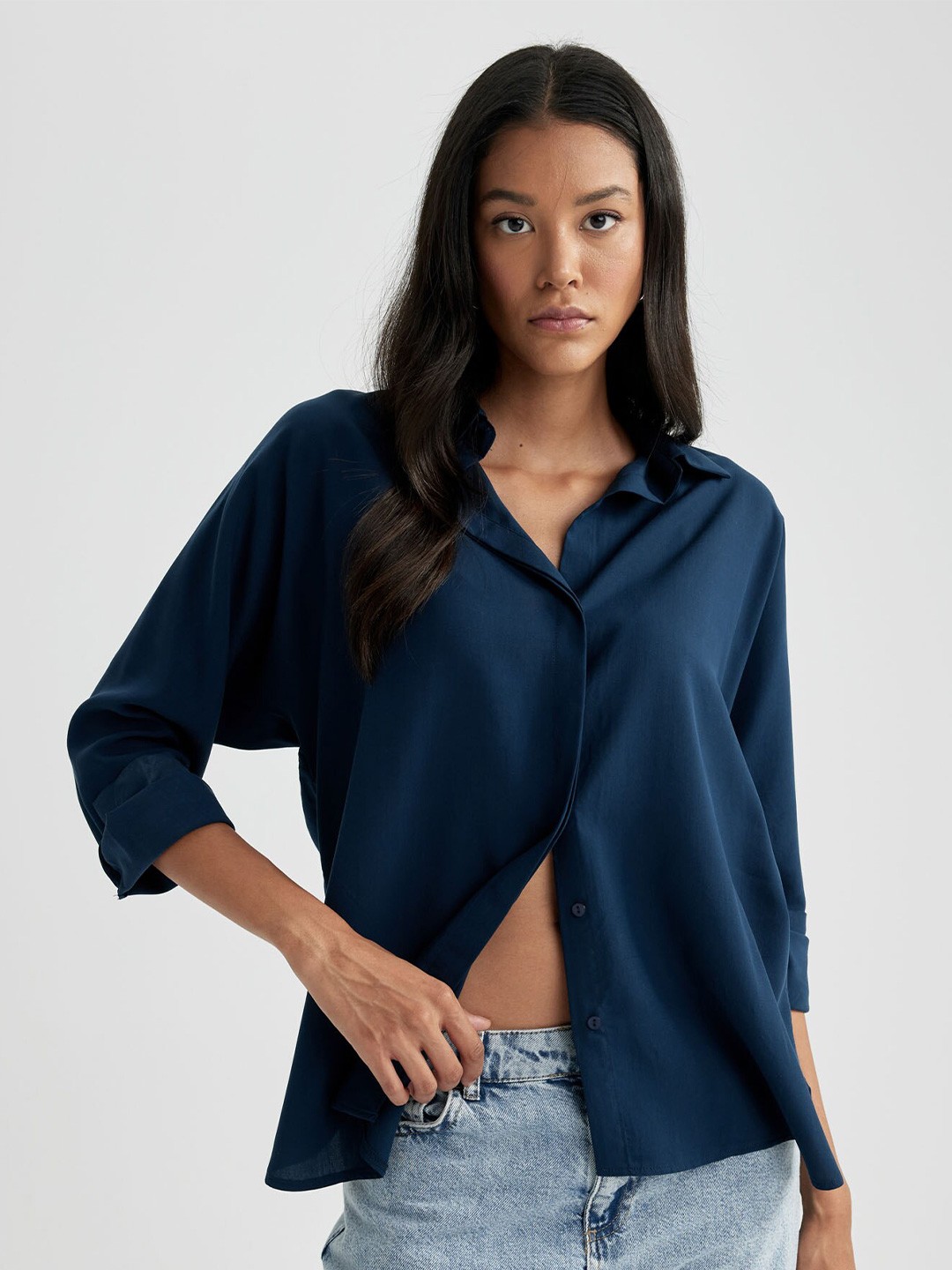 

DeFacto Spread Collar Opaque Casual Shirt, Blue