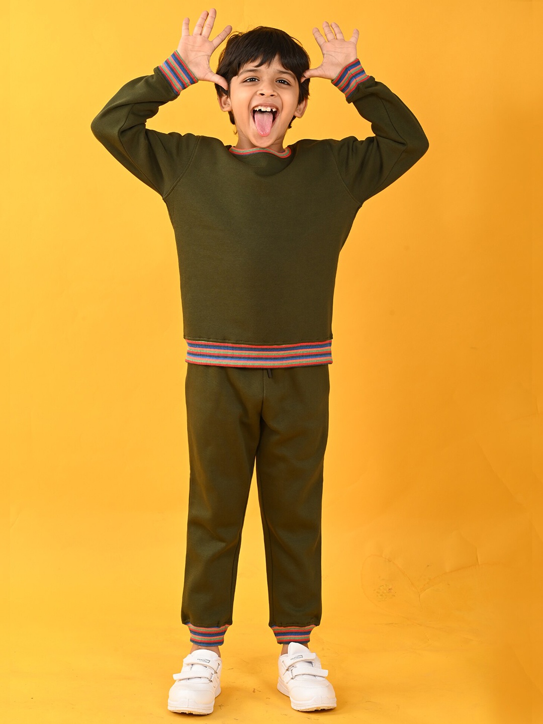 

Anthrilo Boys Round Neck Sweatshirt & Joggers Set, Olive
