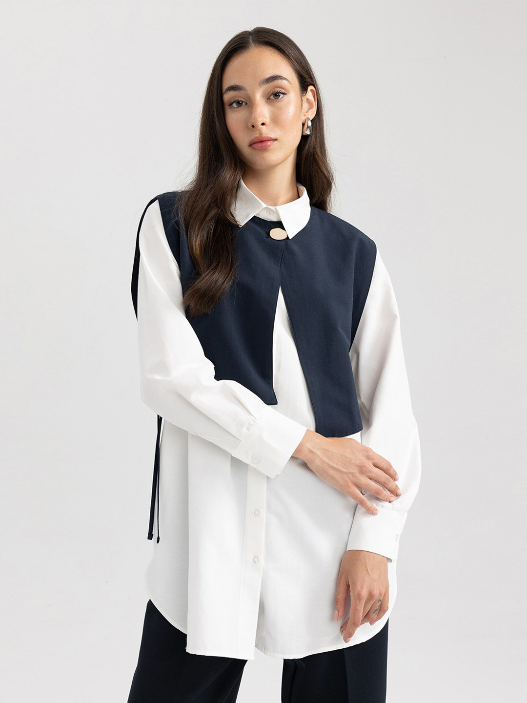 

DeFacto Spread Collar Longline Casual Shirt With Vest, White