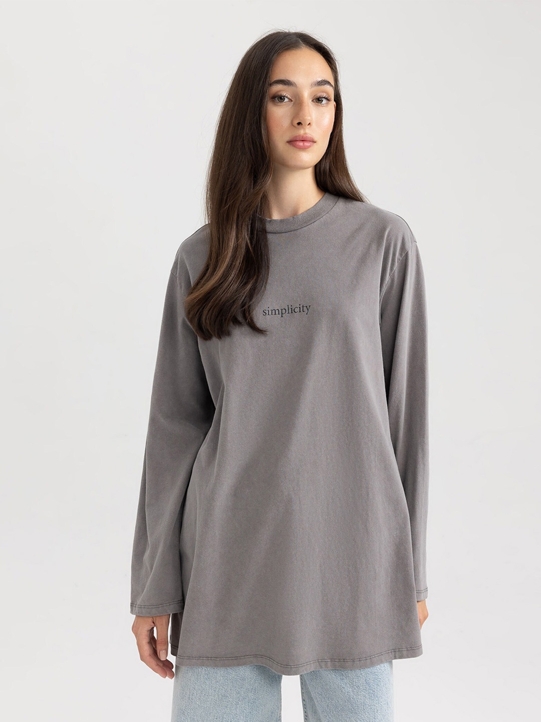 

DeFacto Round Neck Pure Cotton Longline T-shirt, Grey
