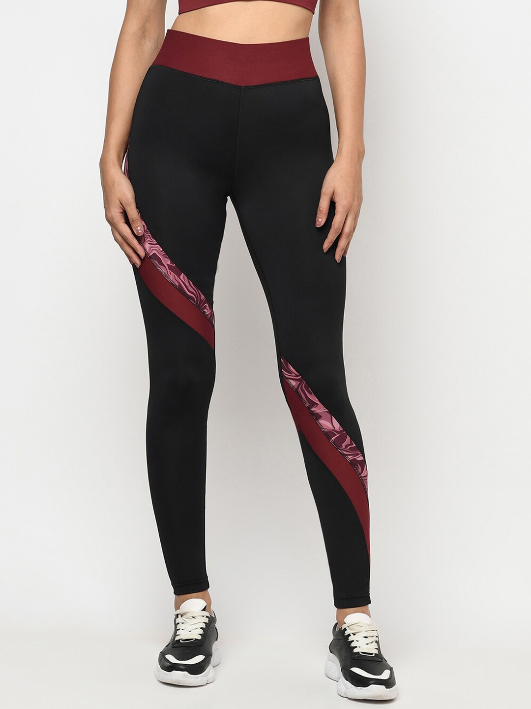 

URKNIT Women Slim Fit Stretchable Sports Tights, Black