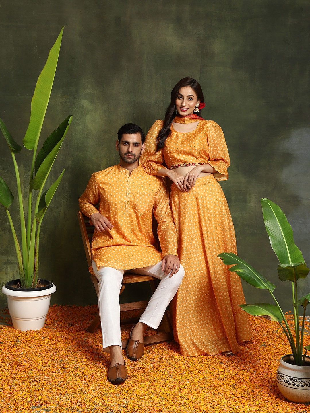

AKS Ethnic Motifs Printed Mandarin Collar Chanderi Silk Straight Kurta, Yellow
