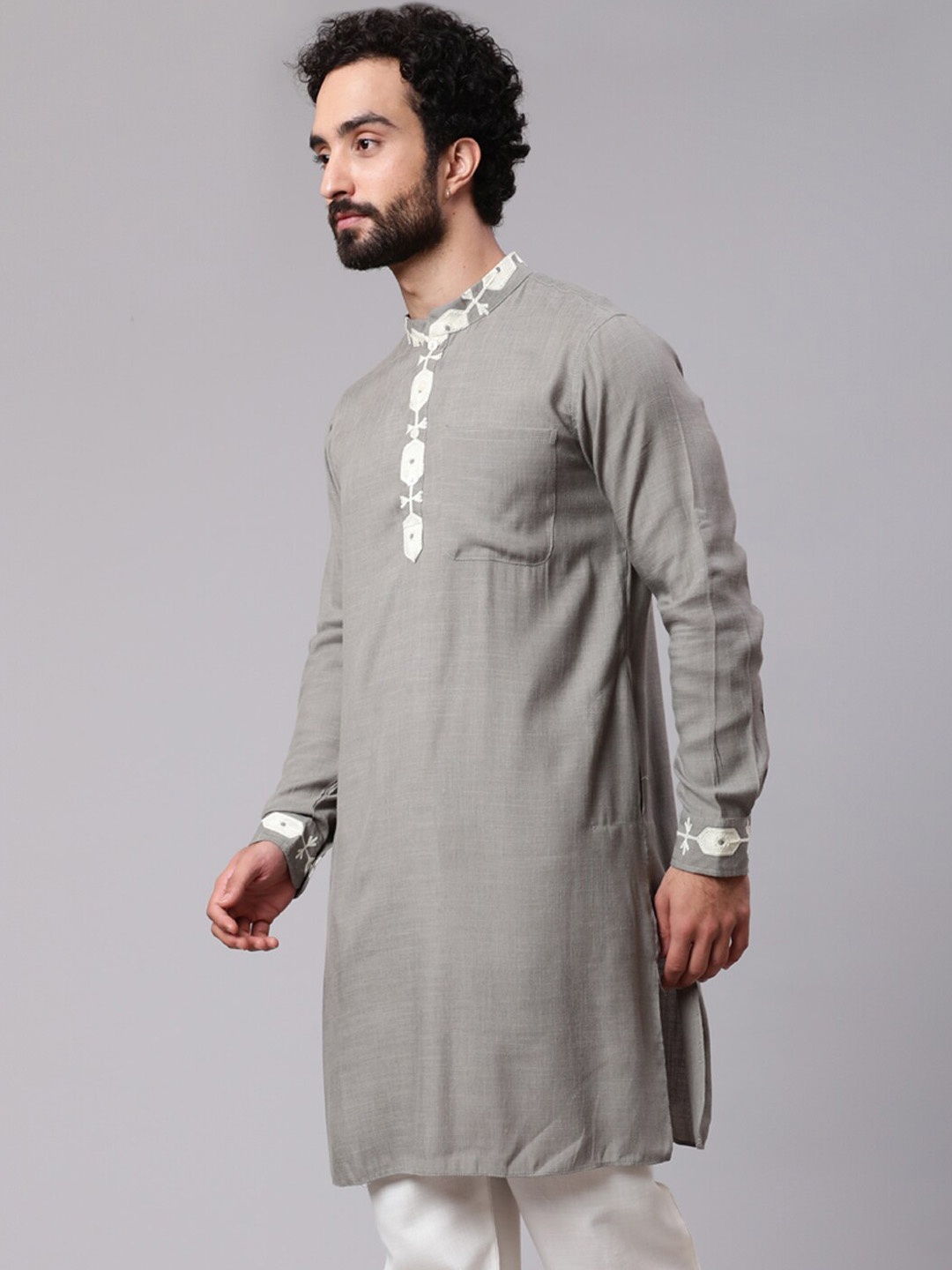 

AKS Mandarin Collar Thread Work Straight Kurta, Grey