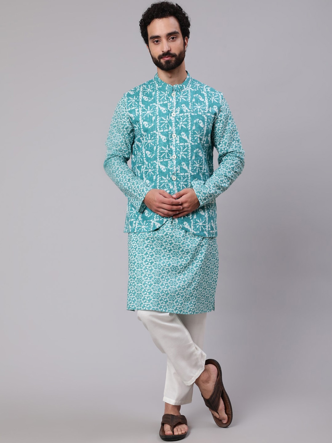 

AKS Geometric Printed Straight Kurta With Nehru Jacket, Turquoise blue