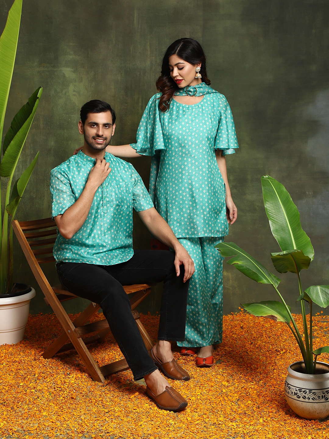 

AKS Geometric Woven Design Mandarin Collar Cotton Silk Kurta, Green