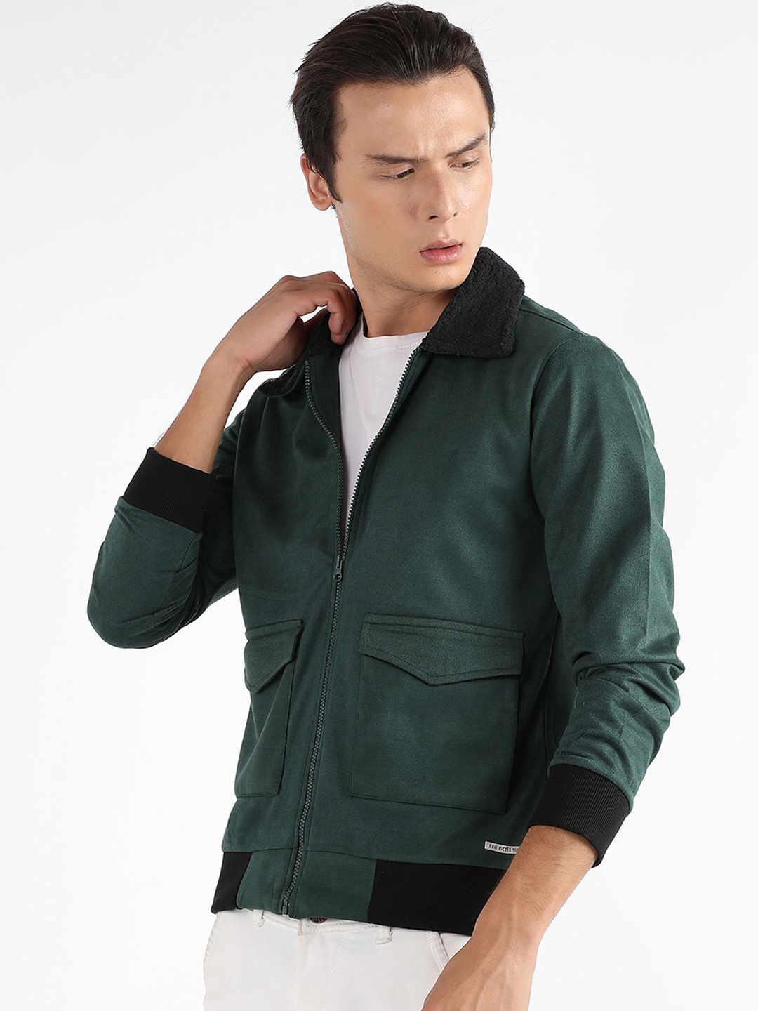 

Campus Sutra Spread Collar Windcheater Cotton Bomber Jacket, Green