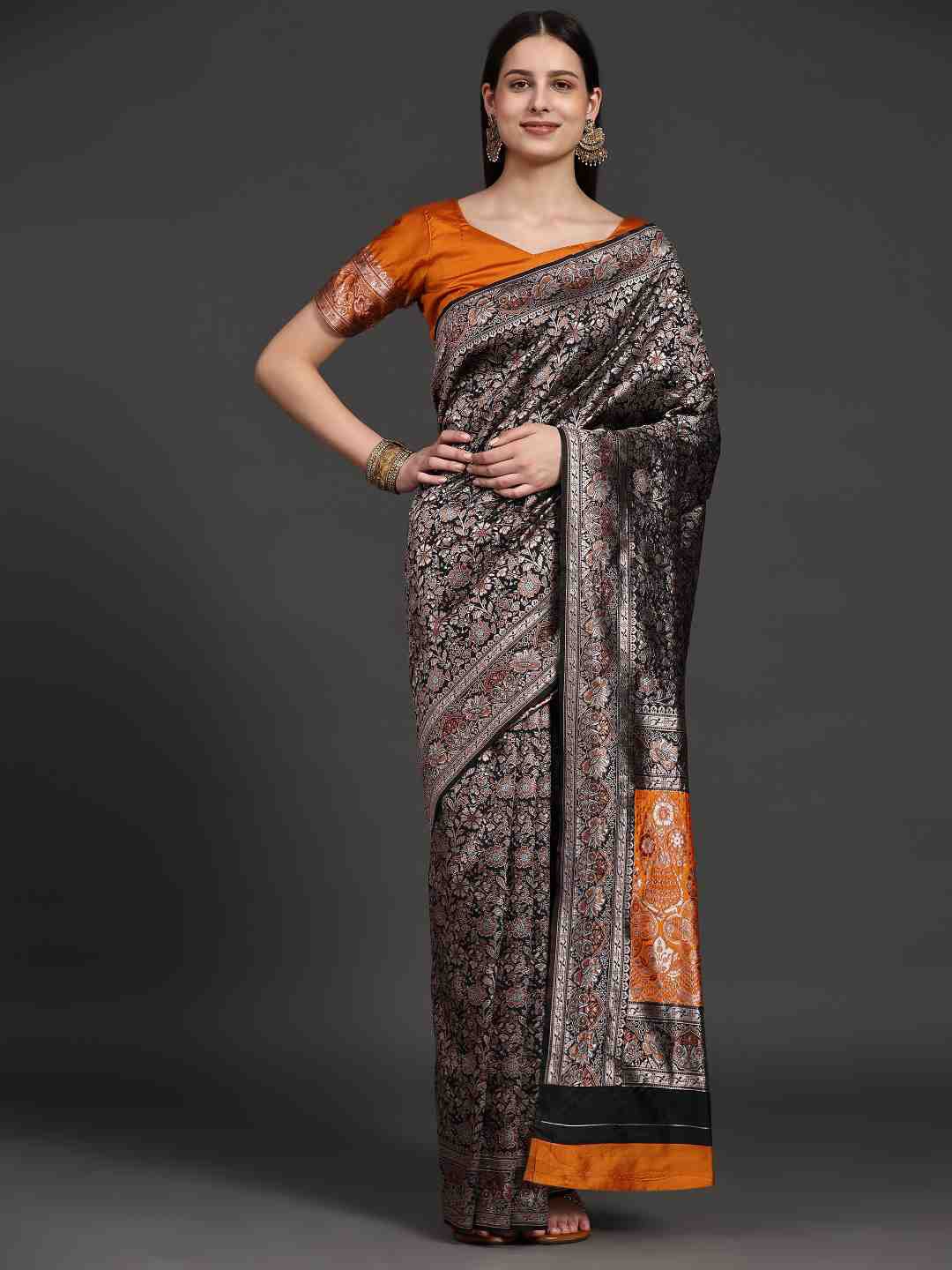 

JUST FASHION Floral Woven Design Zari Banarasi Saree, Black